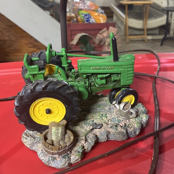 Lamp - Picture 3 of 3